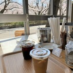 koffe - アイスコーヒー＋アイスカフェオレ。各648円