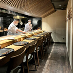 薪鳥新神戸 - 内観