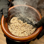 薪鳥新神戸 - 土鍋鶏そぼろご飯