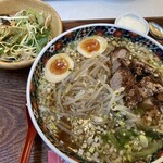 シャンニーカフェ - ランチセットのパーコー麺