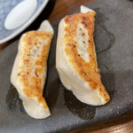 津軽海峡を渡って来た男 あきら - 