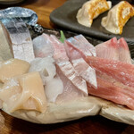 津軽海峡を渡って来た男 あきら - 