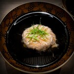 帝国ホテル 寅黒 - 鱶鰭と胡麻豆腐のお椀。ふわふわの胡麻豆腐はくどさが無く確かに椀種になっています。凄い・・・(;・∀・)