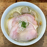 中華そば しば田 - 味玉塩そば　1000円、トッピングワンタン　180円