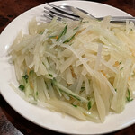 一二三凱旋楼 - 細切りじゃが芋とキュウリの和え(380円)