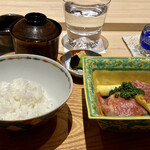 炎水 - ご飯 すき焼き 香の物 味噌汁