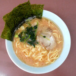 横浜らーめん 本牧家 - らーめん 並…750円