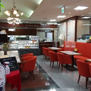 ケーニヒス クローネ_2