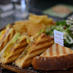 KUMA KAFE - 