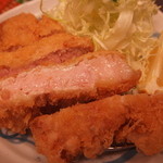 高尾 煉瓦屋 - 日本が誇るブランド肉の黒豚と自然豊かな霧島高原で育てた霧島高原豚を提供させて頂いております。最高の肉質を求めている煉瓦屋です。