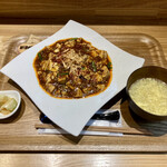 八幡麻婆 雅 - 八幡麻婆豆腐丼定食(900円)