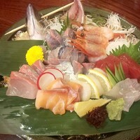 いけす鶴八 新栄店 - 刺身七種盛り