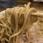 麺屋　神やぐら - やぐ盛りラーメン 全増し増し、麺リフト