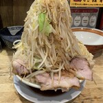 麺屋　神やぐら - やぐ盛りラーメン 全増し増し、850円