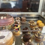 Antica Pasticceria Castino - 奥にある小さいのが「la torta Zurigo」