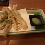 大喜 - 春の山菜天ぷら(山うど、ふきのとう、タラの芽)