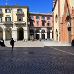 Antica Pasticceria Castino - Cattedrale di San Donato 広場の突き当たりにある Antica Pasticceria Castino