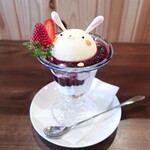 Cafe うさぎや - うさぎやパフェ