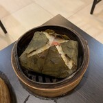 Victor's Kitchen - 鶏肉と貝柱の蒸しおこわ