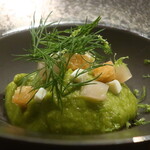 IZA - 人肌タコのグリーンピースピューレ仕立てアップ