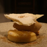 IZA - チーズケーキとトンカ豆のジェラートアップ