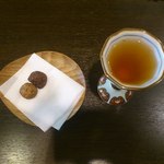 銀座カフェビストロ 森のテーブル - 食前茶とクッキー？