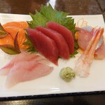 Ue Matsu Sakura Zushi - 白身魚はクロムツとシマアジでした！