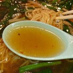 中華料理と餃子 珠鴻 - スープ
