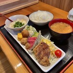 味処酒場 しまうち屋 - おばんざい定食(\780)