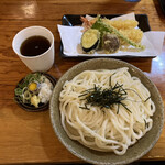 本場手打ちうどん とら丸 - 