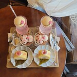 カフェ ヨコロン - 桜のグラスデザート＋桜のロールケーキ＋桜のクリームソーダ