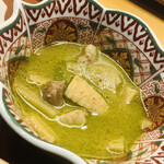 美会 - グリーンカレーです。具材は猪と筍