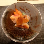 伯雲 - 赤貝と平貝の炙り