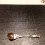 伯雲 - 手元とスプーン