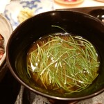 伯雲 - 芽葱の赤出汁