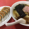 ラーメン大学 - 餃子とワンタンメン