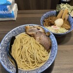 狼煙 - つけ麺 中(特製トッピング)♪