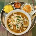 インドレストラン フルバリ - 料理写真:キーマカレーラーメン