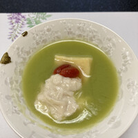 京料理 立神 - ■先附
                　うすい豆と干し海老擂り流し
                　玉子豆腐 花弁大根