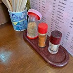 さくらき食堂 - 卓上の調味料