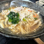 武蔵野うどん 一彩本店 - 肉入りきのこうどん