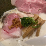 鶏っぷ 別邸 - 特製豚骨チキン白湯醤油¥1130