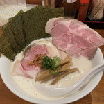 鶏っぷ 別邸 - 特製豚骨チキン白湯醤油¥1130