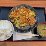 玖珂パーキングエリア(上り線)スナックコーナー・フードコート - 肉野菜炒め定食