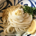 讃岐饂飩 まるは - 冷たいうどんしょうゆ（中盛）