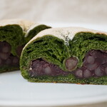 カミバン - 【2022.04】よもぎあんぱん(税込300円)カット断面