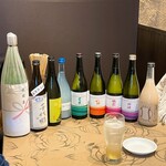 Honkaku Shisen Ryouri Mara Sensei - お店に許可を頂いて持ち込んだ日本酒