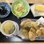 史 - 牡蛎フライ定食