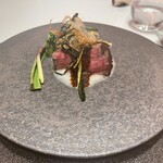 TOMONO - お肉も出てきます