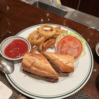 ウルフギャング・ステーキハウス 丸の内店 - ステーキスライダー